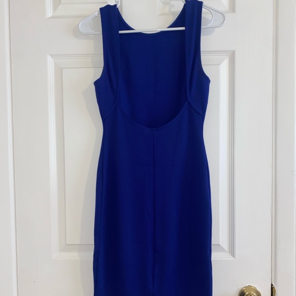 Lulus Dresses & Skirts - Lulus sleeveless midi dress with open back. Worn twice. Size XS. Royal blue